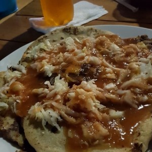 PUPUSAS - Revuelta