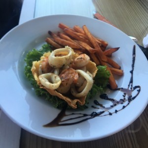 Cocina Caliente - Cesta de Mariscos