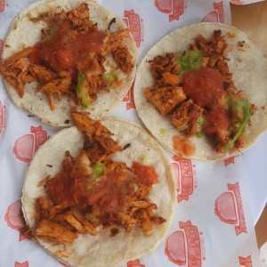 tacos de pollo 