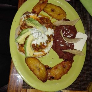 100% Mexicanos - HUevos Motileños