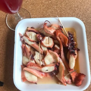 Pulpo al ajillo