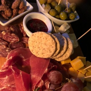 Tabla de Queso Y Charcuterie