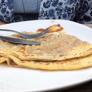 Crepa con dulce de leche