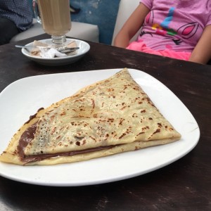 crepe de nutela con banano confitado con brandi