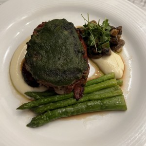 Platos Fuertes - Lomito Marinado