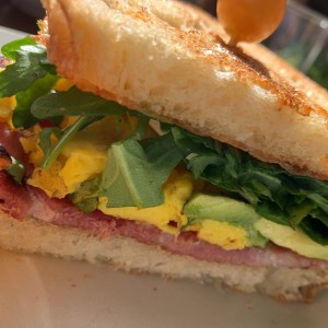 Sandwich de desayuno