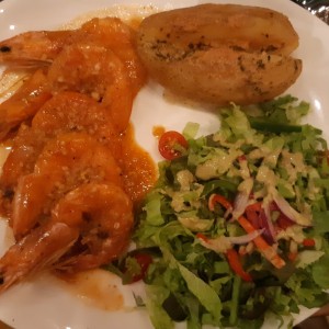 Camarones al Ajo y Páprika Copa de Vino Blanco