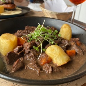 Platos Fuertes - Boeuf Bourguignon
