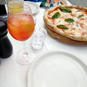 Pizza margherita