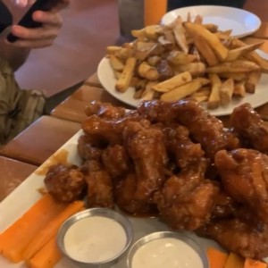 Jueves - 1 Wing x