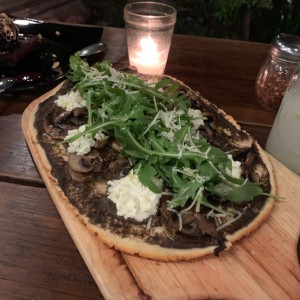 Del Horno - Caprino Pizza