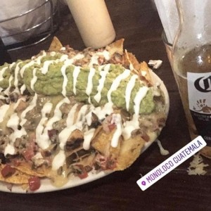 Nachos 2-4 personas