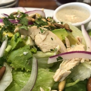Ensalada con Pepitoria