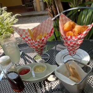Platos Fuertes - Shrimp & chips