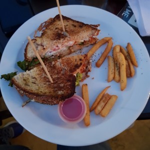 Pan con pollo
