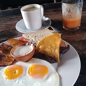 Desayunos - Desayuno Chapin