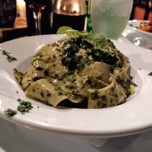 Plato Fuerte - Pappardelle al Pesto