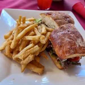 sándwich de lomito 