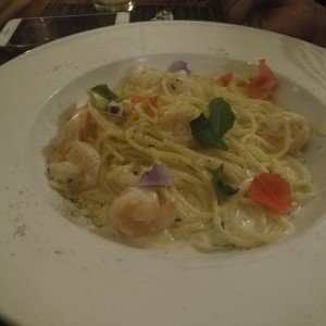 espaguetis con camarones