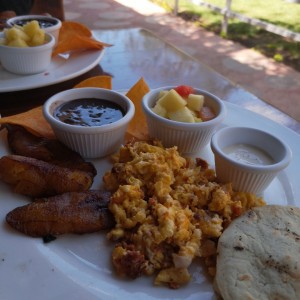 huevos con chorizo