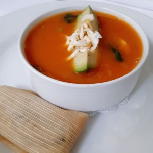 Sopa con Macuy