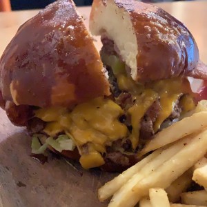 Double Cheeseburger 
