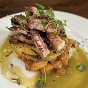 Pulpo con piña 