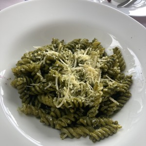 Pasta al pesto