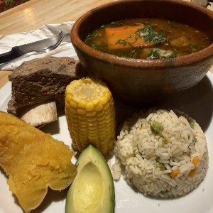 Caldo de res