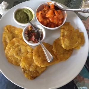 Patacones con Camarones