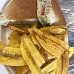 panini de atun con platanitos