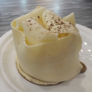 Porcion de torta de toblerone