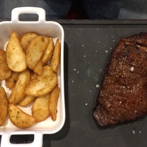 Rib Eye con Papas Swege