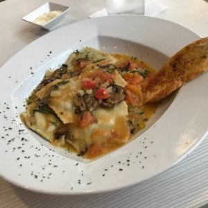Raviolis de espinaca