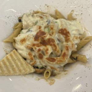 Penne alfredo horneado