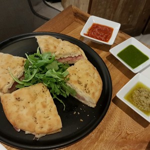 Focaccia prosciutto