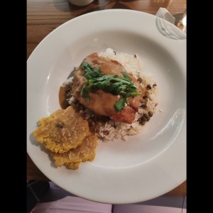 Corvina en salsa de curry y coco
