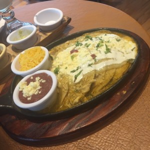 Enchiladas en Salsa Verde