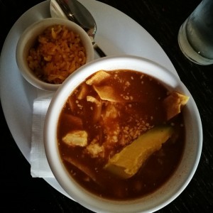 sopa de tortillas