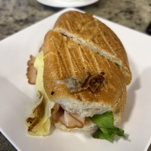 emparedado de jamon de pavo