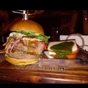 titos burguer