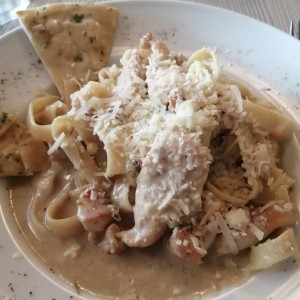 Fetucini con pollo