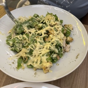 Ensalda Cesar con Pollo
