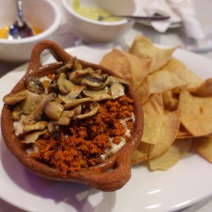 Entradas - Queso Fundido