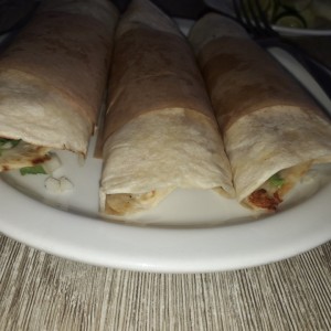 tacos de harina al pastor