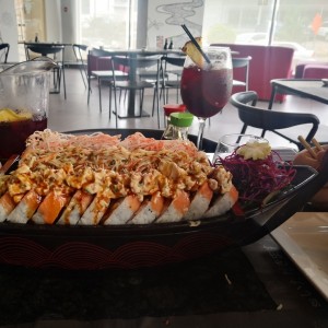 Rollos Especiales - Tsugoi; R Rollos Sayonara, Ceviche Roll