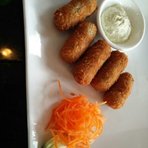 croqueta de cangrejo