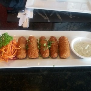 Entradas Calientes - Croqueta de cangrejo