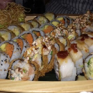 Barco de variados sushi