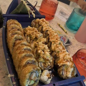 Barco de canalero, kunfu panda y lava roll